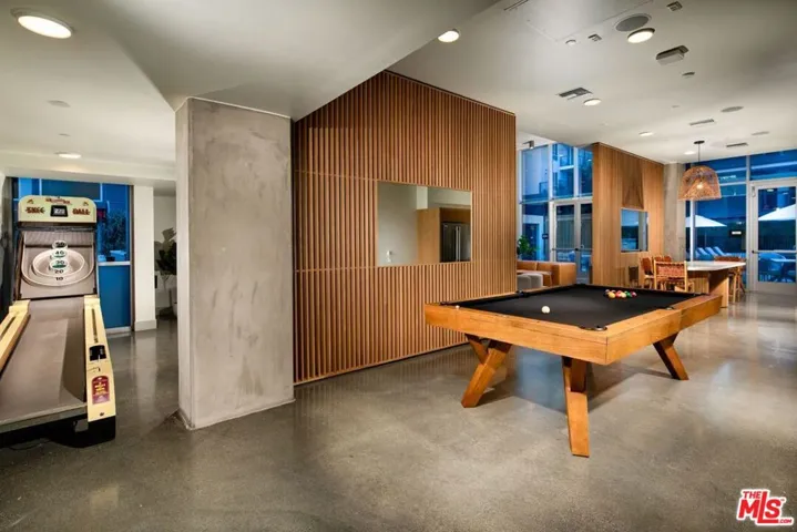 1120 W 6th Street Unit 2136, Los Angeles, California 90017