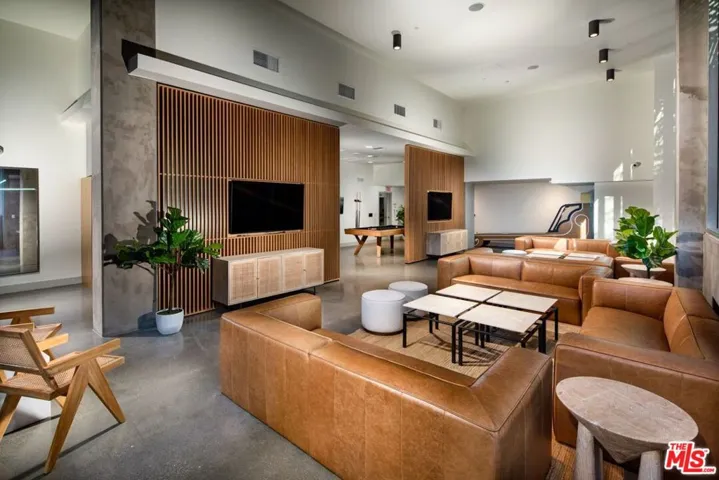 1120 W 6th Street Unit 2136, Los Angeles, California 90017