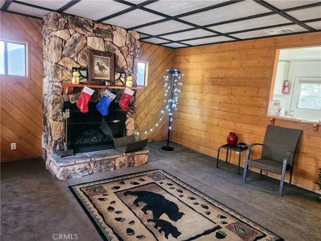 593 Wabash Lane, Sugarloaf, California 92386
