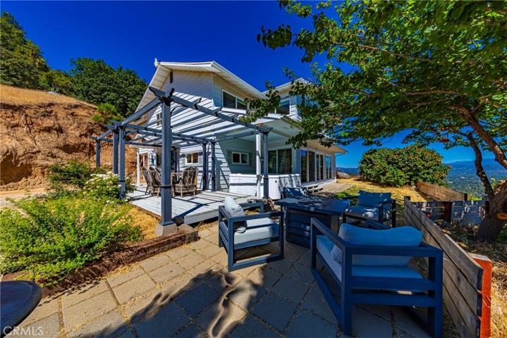39396 Highway 41, Oakhurst, California 93644