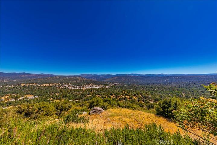 39396 Highway 41, Oakhurst, California 93644