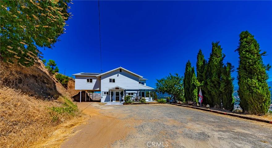 39396 Highway 41, Oakhurst, California 93644
