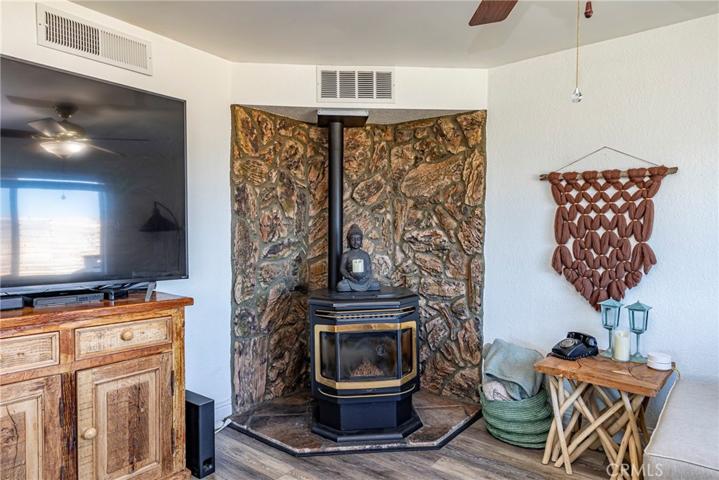 39396 Highway 41, Oakhurst, California 93644
