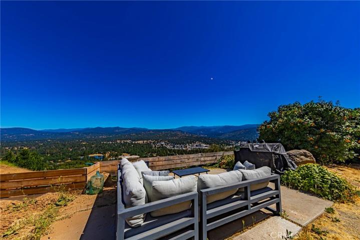 39396 Highway 41, Oakhurst, California 93644