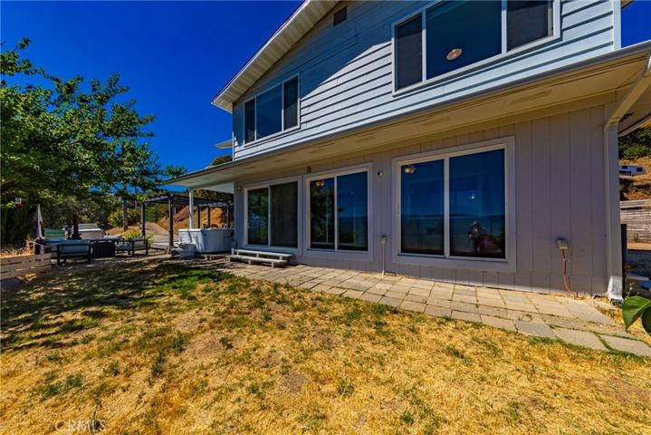 39396 Highway 41, Oakhurst, California 93644