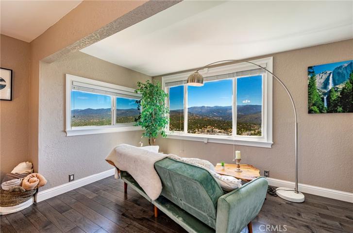 39396 Highway 41, Oakhurst, California 93644