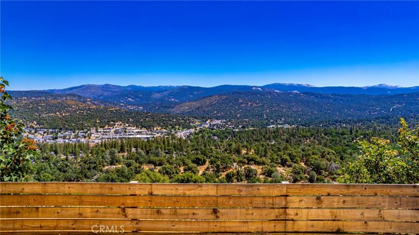 39396 Highway 41, Oakhurst, California 93644
