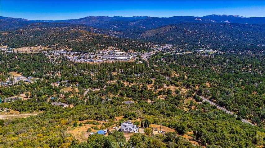 39396 Highway 41, Oakhurst, California 93644