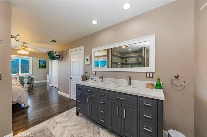 39396 Highway 41, Oakhurst, California 93644