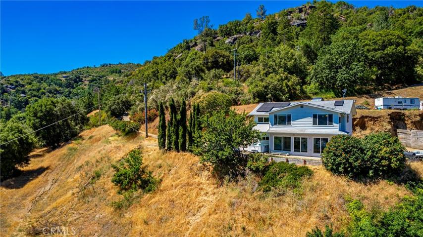 39396 Highway 41, Oakhurst, California 93644