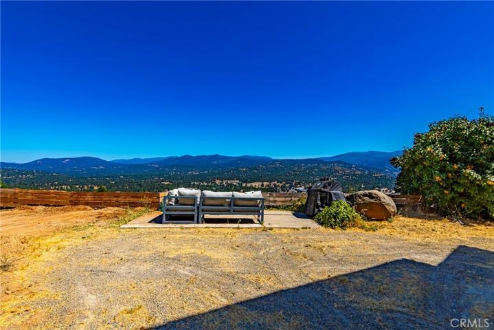 39396 Highway 41, Oakhurst, California 93644