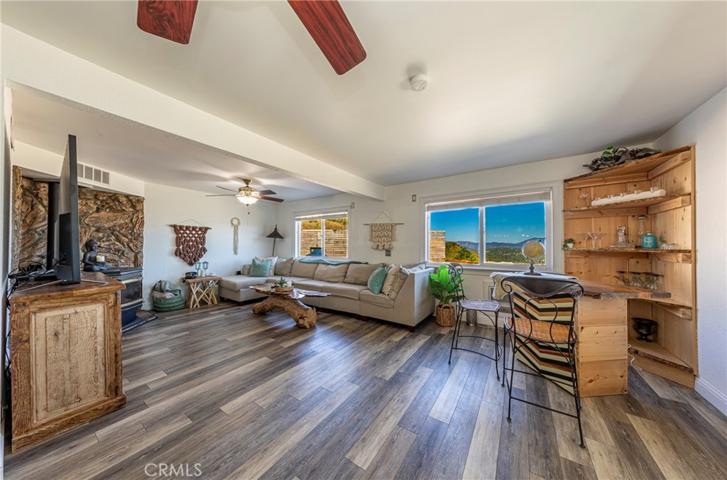39396 Highway 41, Oakhurst, California 93644