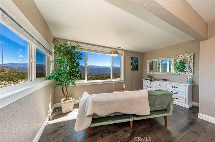 39396 Highway 41, Oakhurst, California 93644