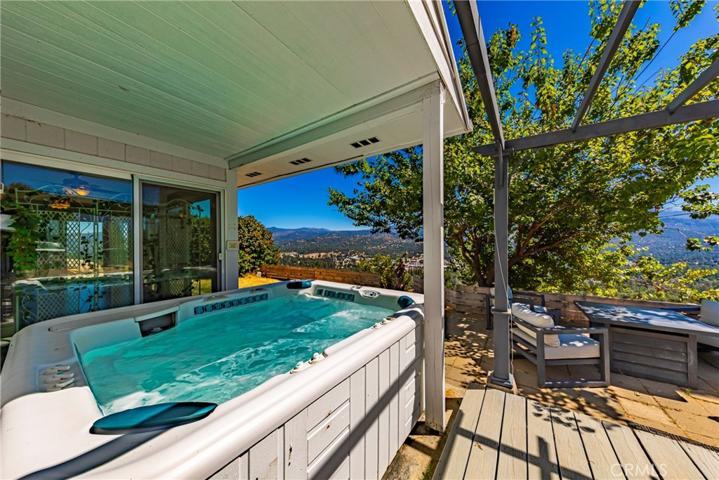 39396 Highway 41, Oakhurst, California 93644