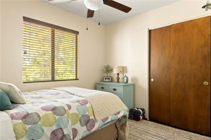 583 W Victoria Court, Lake Arrowhead, California 92352