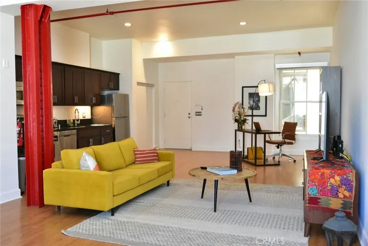 253 S Broadway 307, Los Angeles, California 90012