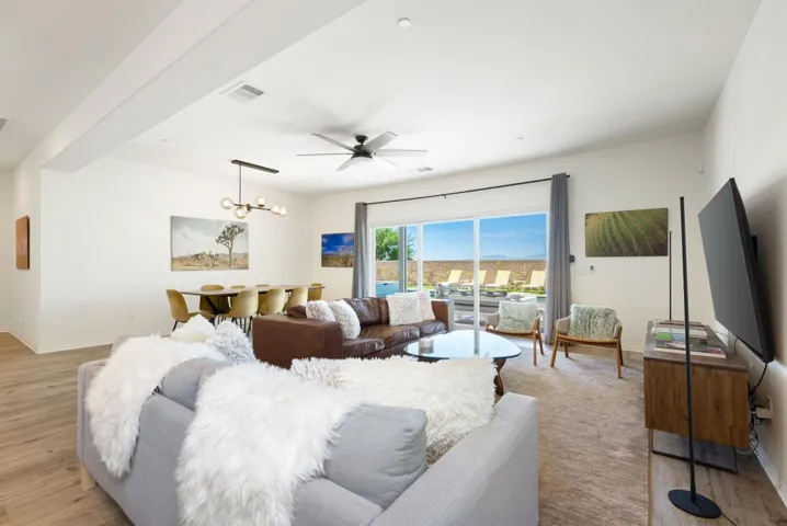 20-web-or-mls-GMRollingHills_2023_020