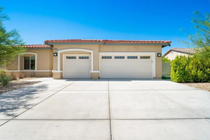 10-web-or-mls-GMRollingHills_2023_010