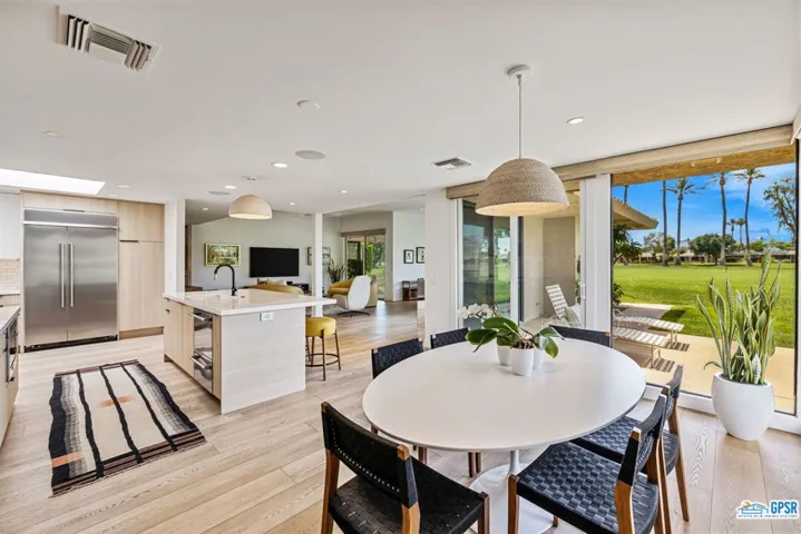 6 Wesleyan Court, Rancho Mirage, California 92270