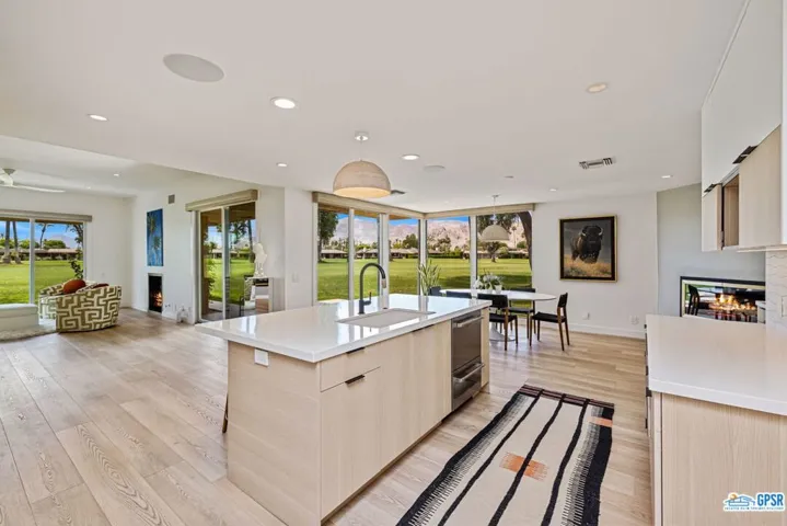6 Wesleyan Court, Rancho Mirage, California 92270