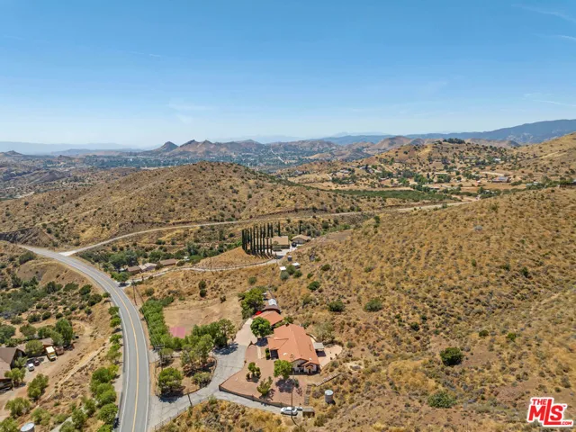 9235 Escondido Canyon Road, Agua Dulce, California 91390