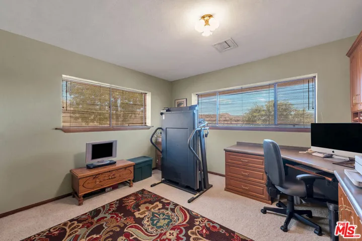 9235 Escondido Canyon Road, Agua Dulce, California 91390