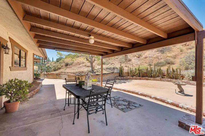 9235 Escondido Canyon Road, Agua Dulce, California 91390
