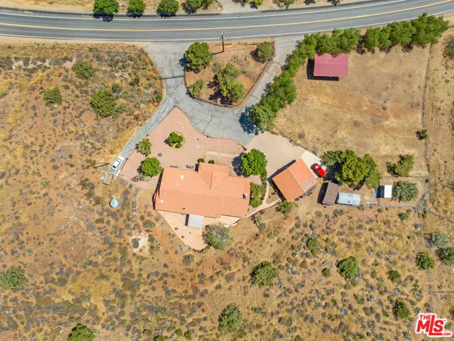 9235 Escondido Canyon Road, Agua Dulce, California 91390