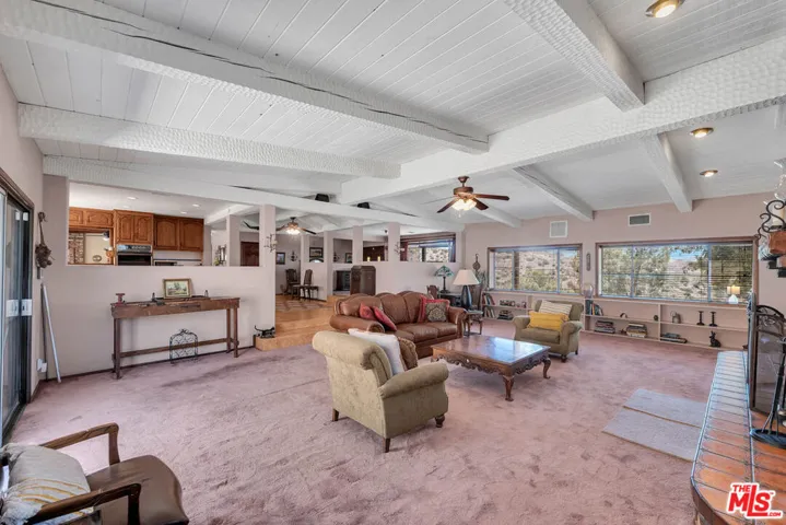 9235 Escondido Canyon Road, Agua Dulce, California 91390