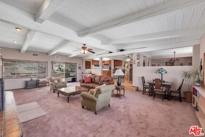 9235 Escondido Canyon Road, Agua Dulce, California 91390