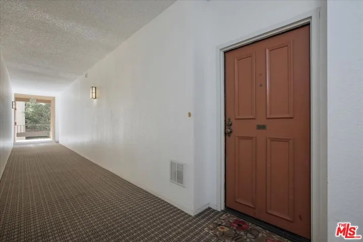 8675 Falmouth Avenue 203, Playa Del Rey, California 90293