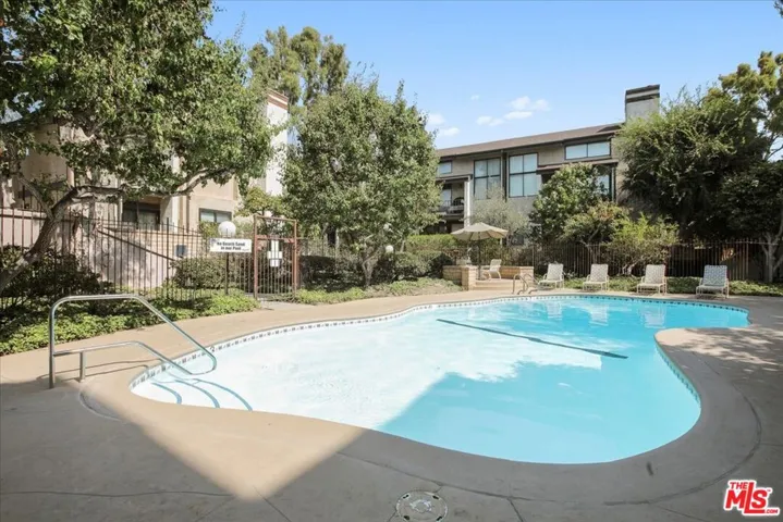 8675 Falmouth Avenue 203, Playa Del Rey, California 90293