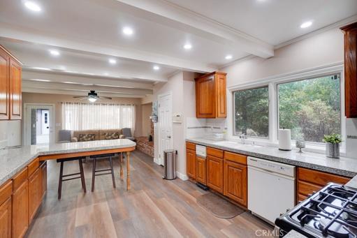 1213 Montreal Drive, Lake Arrowhead, California 92352