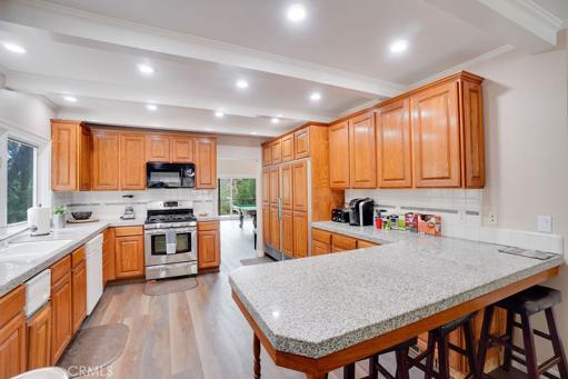 1213 Montreal Drive, Lake Arrowhead, California 92352