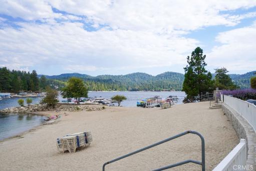1213 Montreal Drive, Lake Arrowhead, California 92352