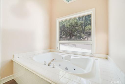 1213 Montreal Drive, Lake Arrowhead, California 92352