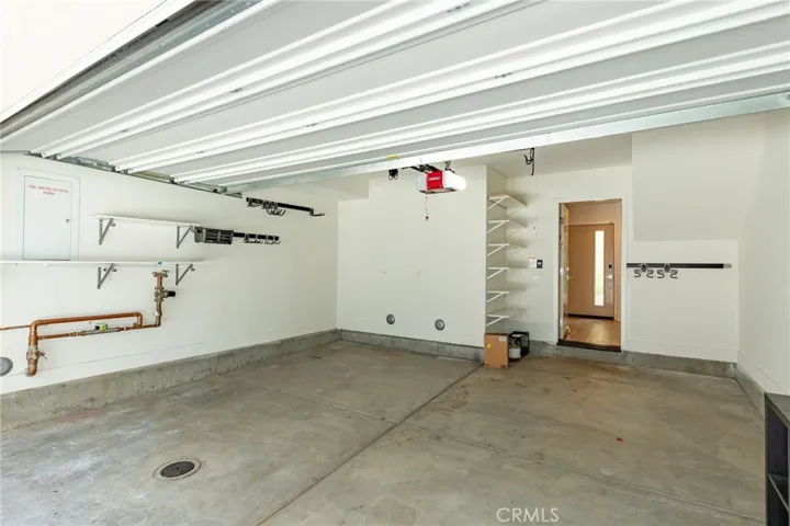 10736 Bloomfield Street, Toluca Lake, California 91602