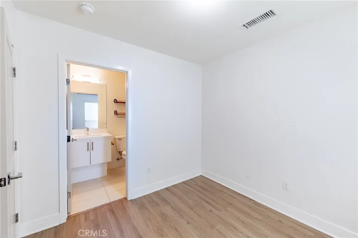10736 Bloomfield Street, Toluca Lake, California 91602