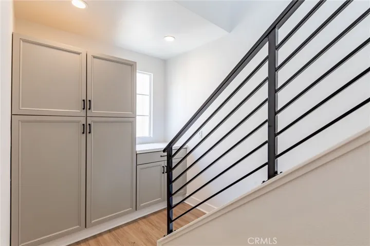10736 Bloomfield Street, Toluca Lake, California 91602