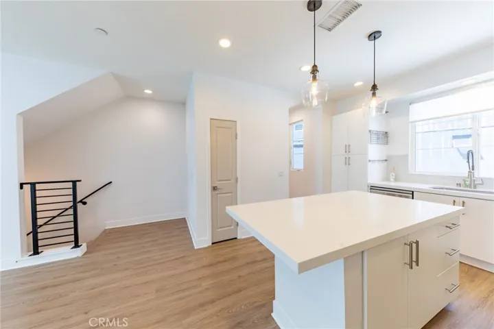 10736 Bloomfield Street, Toluca Lake, California 91602