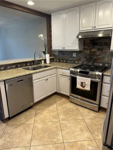 26168 Huerta Drive, Valencia, California 91355