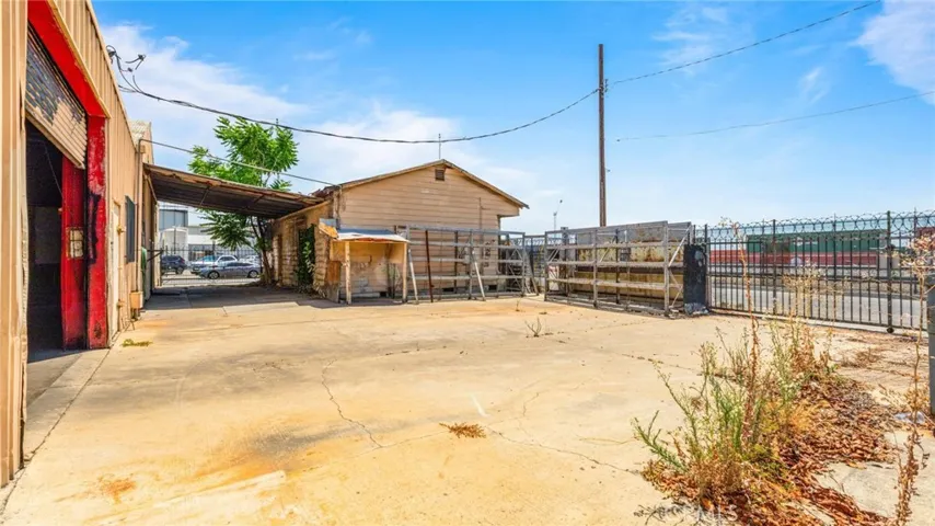 1525 S Sunol Drive, East Los Angeles, California 90023