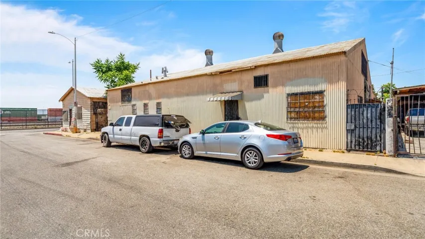 1525 S Sunol Drive, East Los Angeles, California 90023