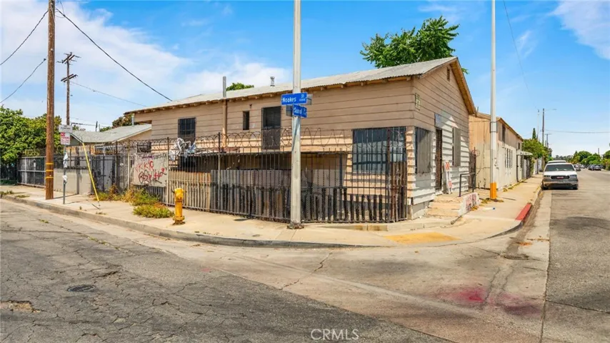 1525 S Sunol Drive, East Los Angeles, California 90023