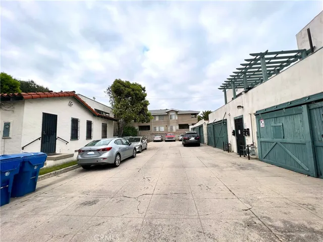 2376 Portland Street, Los Angeles, California 90007