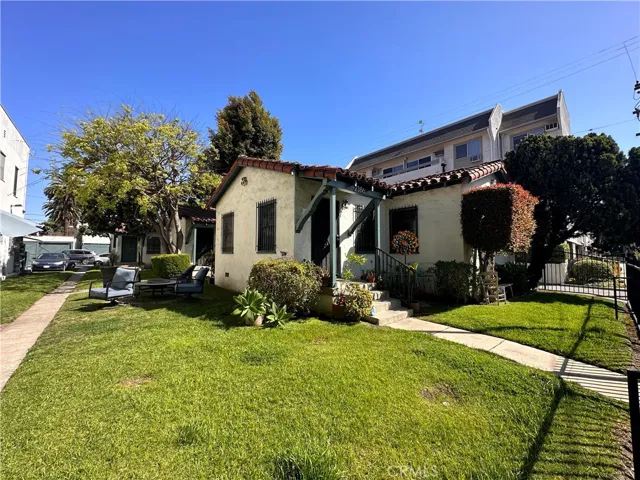 2376 Portland Street, Los Angeles, California 90007