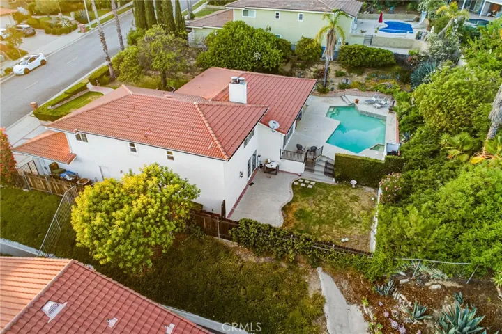 3940 Declaration Avenue, Calabasas, California 91302