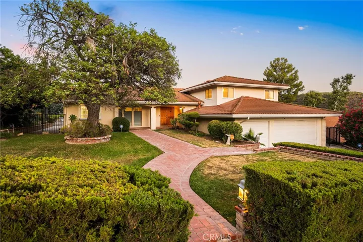 3940 Declaration Avenue, Calabasas, California 91302