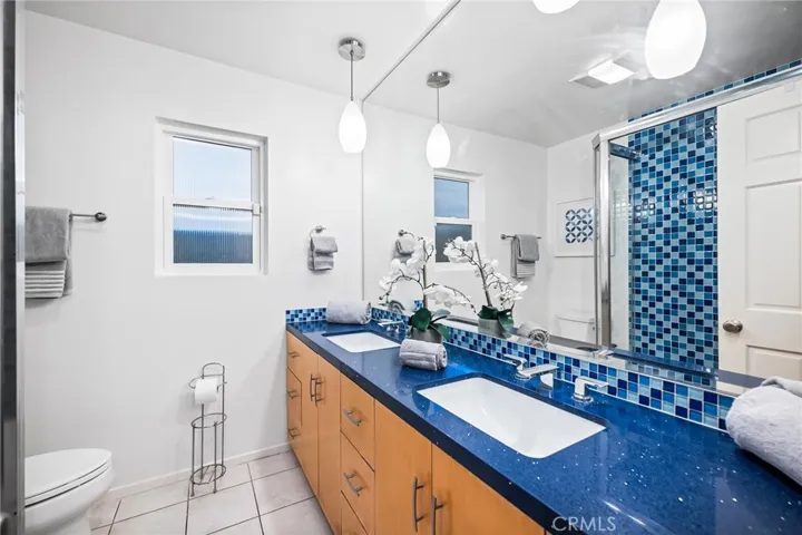 3940 Declaration Avenue, Calabasas, California 91302