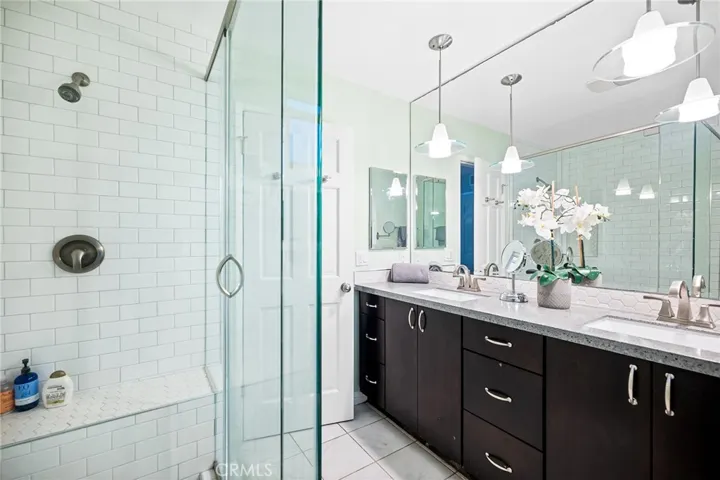 3940 Declaration Avenue, Calabasas, California 91302